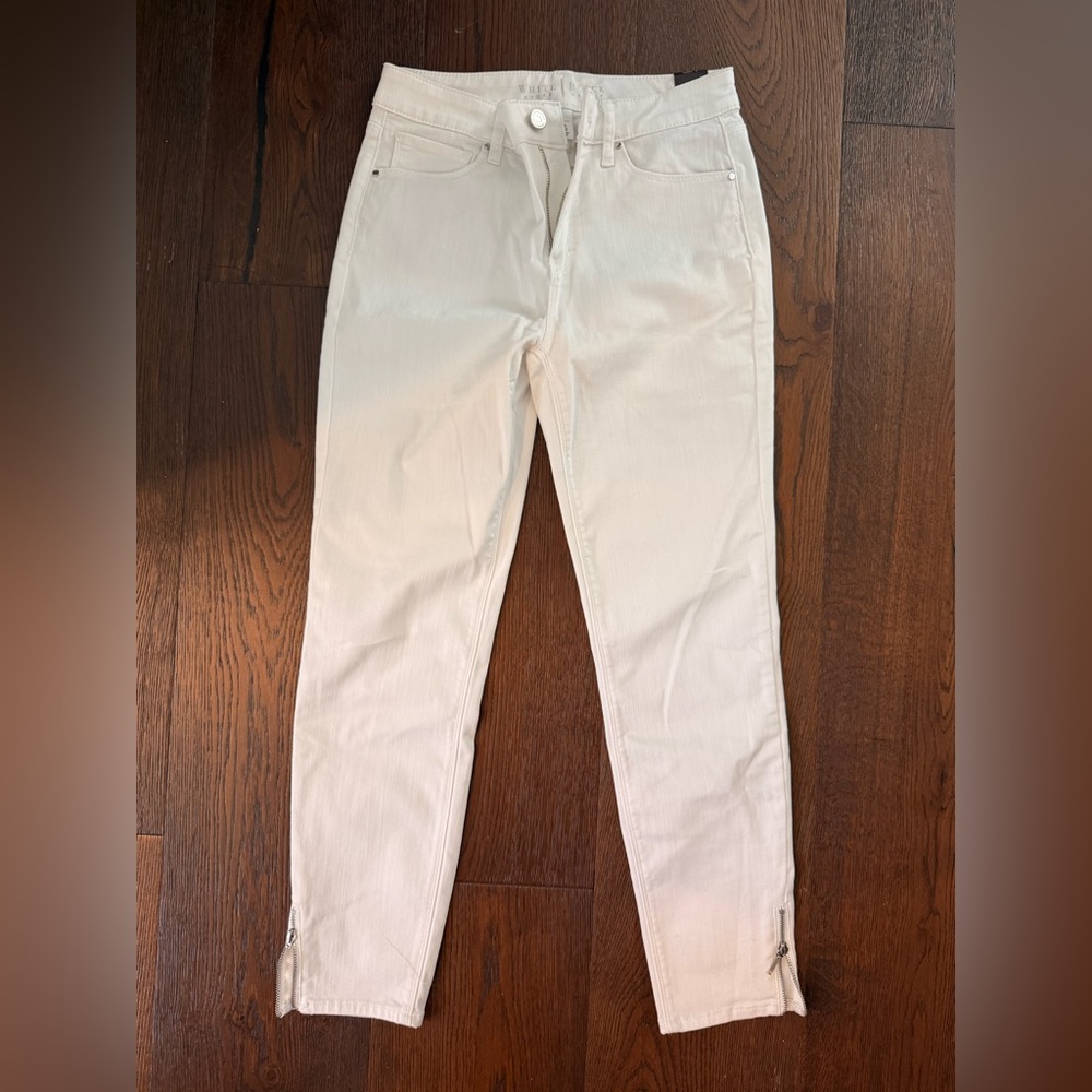NWT white jeans with zipper ankles